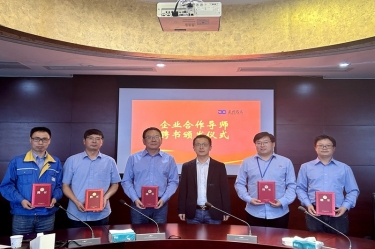 “两站”交流深入项目研究  校企合作助推6686体育入口发展