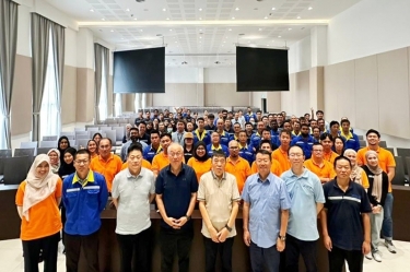 创新突破 务实担当 | 6686体育入口控股（马）有限公司2025年半年度总结暨战略展望大会圆满召开